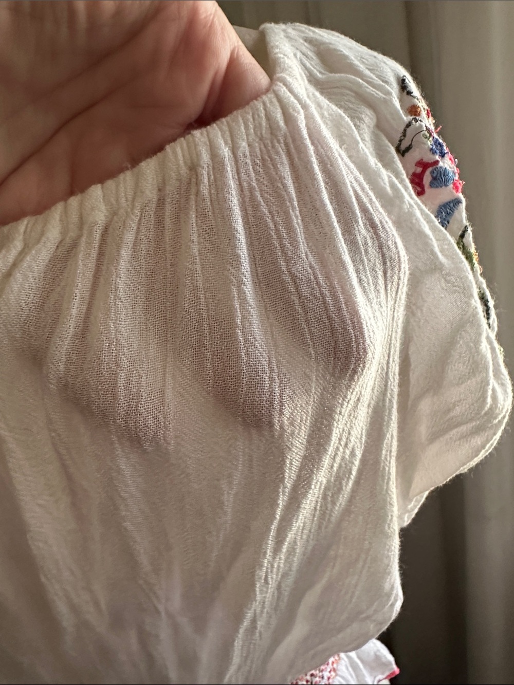 Shrinking Violet White Peasant Top with Multicolor Floral Embroidery - Picture 5 of 12